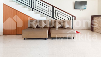 RuOptions Senayan Grand Suite Benhil by Rukita