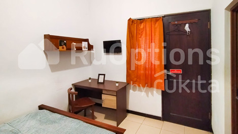 kost murah surabaya